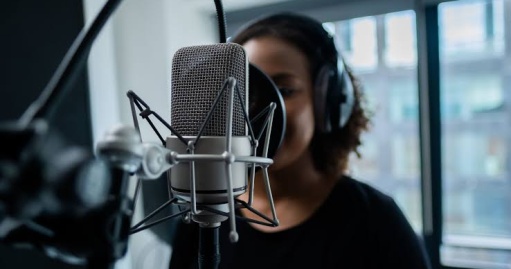 اهمیت صدا و گویندگی در تیزرهای تبلیغاتی اهمیت صدا و گویندگی در تیزرهای تبلیغاتی